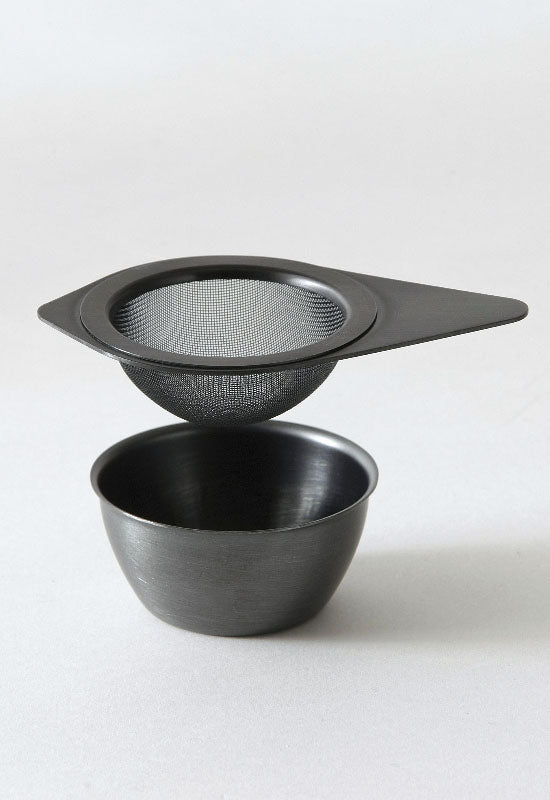 KOGU BLACK TEA STRAINER WITH SAUCER (BLACK OXIDE FILM COATING) BOF